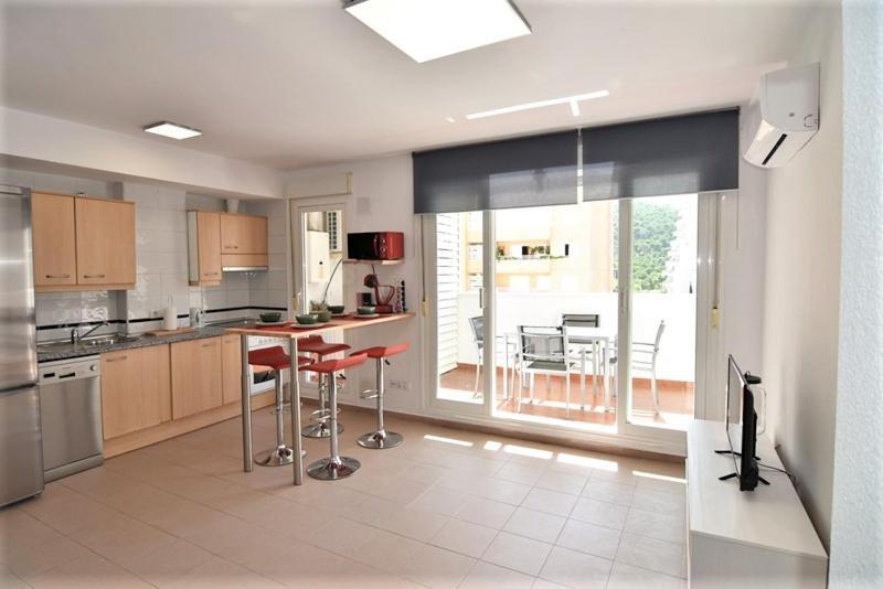 Cala De Benidorm Holidays Appartement *